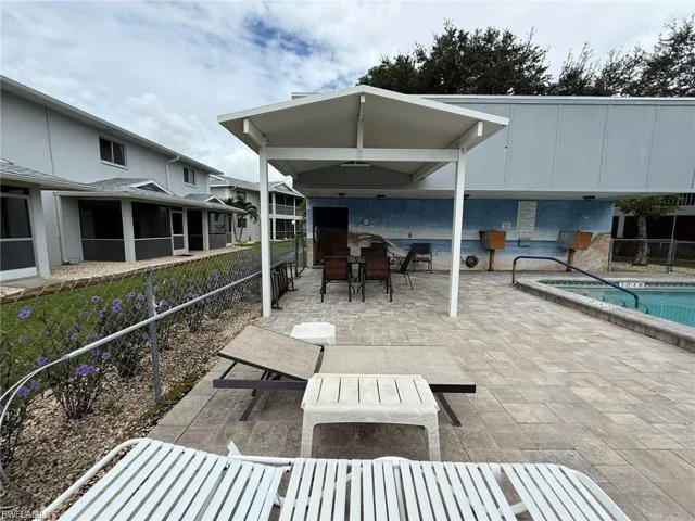 5023 Sw 16th Pl 101, Cape Coral, Florida 33914
