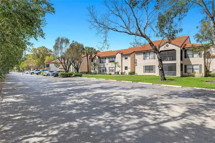 2178  Arbour Walk  CIR, Naples, FL 34109