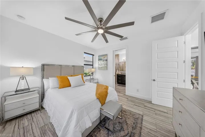 4634  Catalina  LN, Bonita Springs, FL 34134