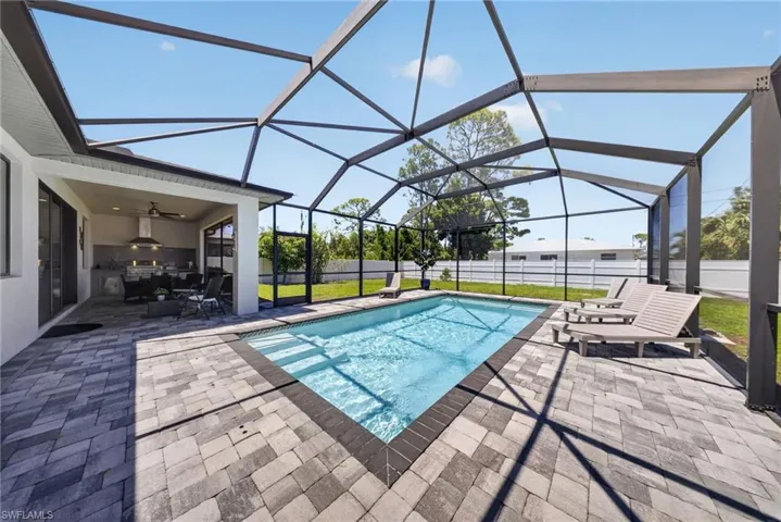 4634  Catalina  LN, Bonita Springs, FL 34134