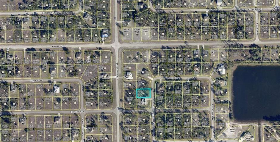 1008  Maxwell S AVE, LEHIGH ACRES, FL 33974