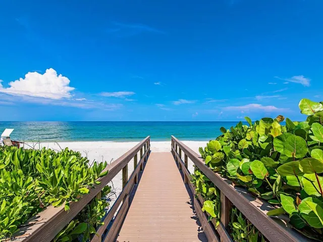 4005 Gulf Shore Blvd N 903, Naples, Florida 34103