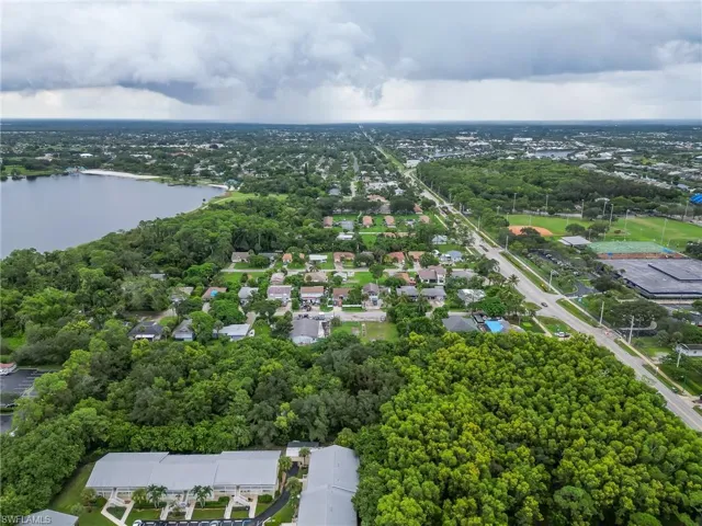 4625 Bayshore Dr D7, Naples, Florida 34112