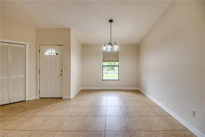 Dining Room & Foyer