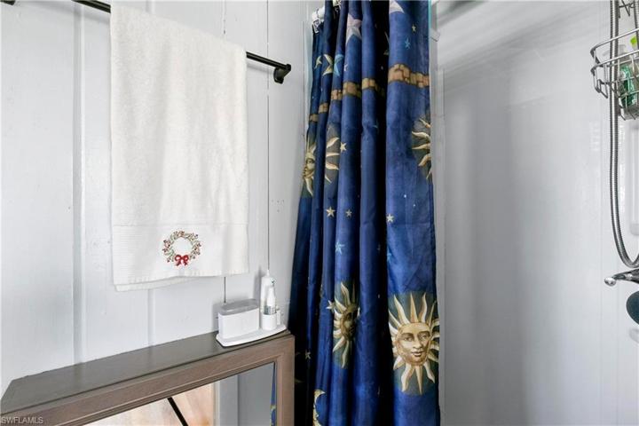 3rd Unit-Bathroom