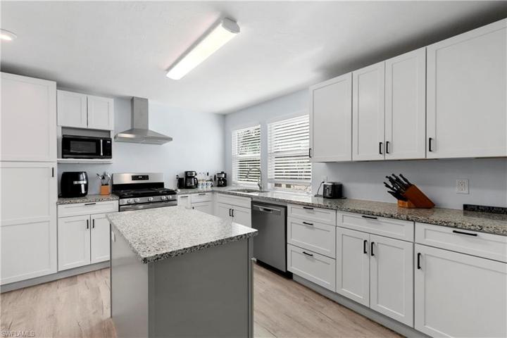 Unit 1-2 Bedroom, 1 bath-Kitchen