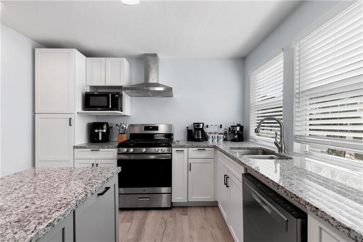 Unit 1-2 Bedroom, 1 bath-Kitchen