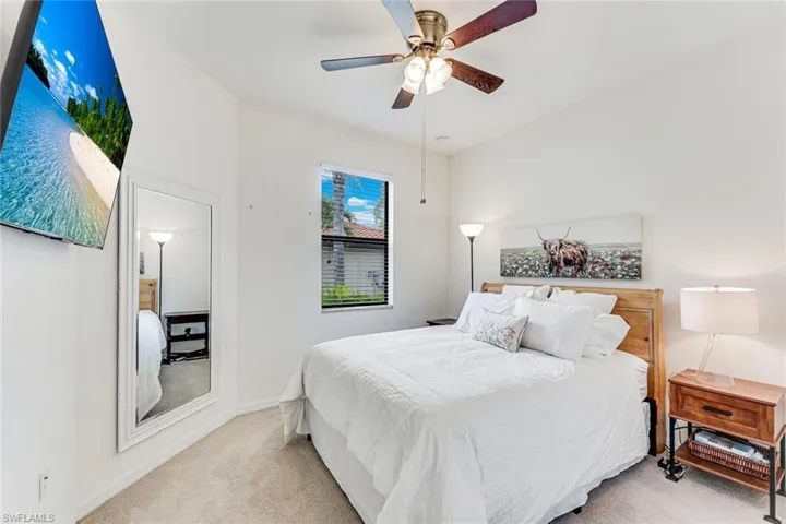 1427 Oceania Dr S, Naples, Florida 34113