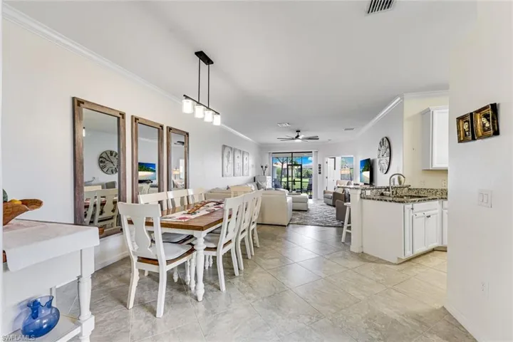 1427 Oceania Dr S, Naples, Florida 34113