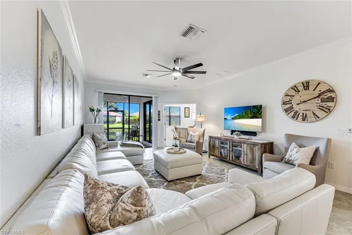 1427 Oceania Dr S, Naples, Florida 34113