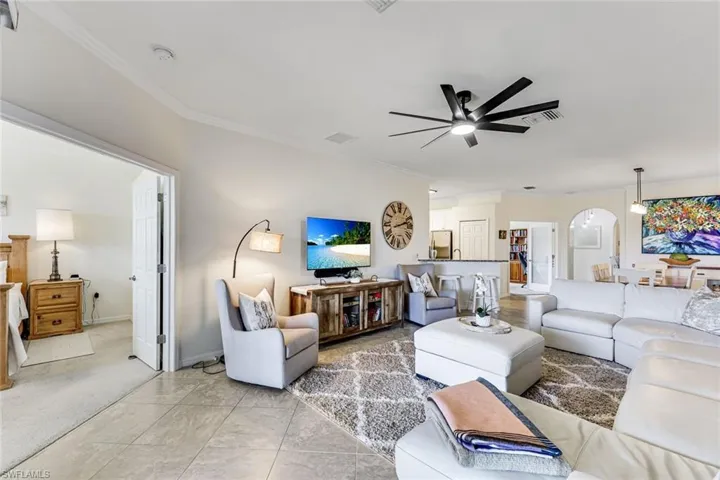 1427 Oceania Dr S, Naples, Florida 34113