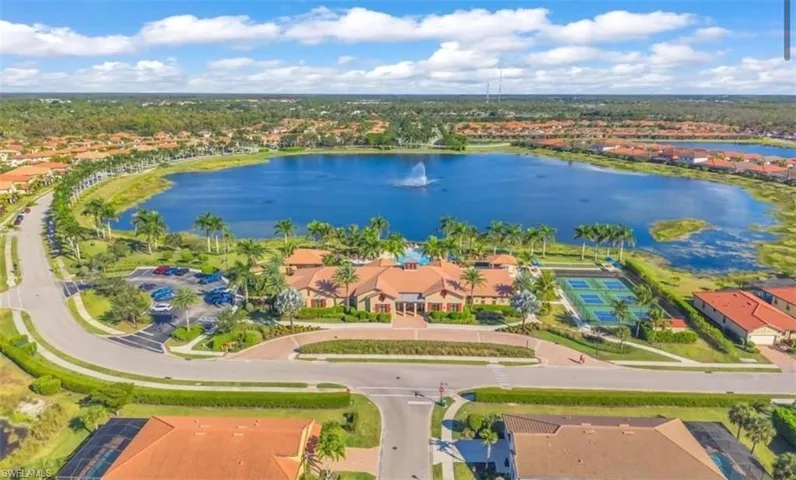 1427 Oceania Dr S, Naples, Florida 34113