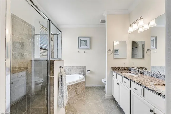 1427 Oceania Dr S, Naples, Florida 34113