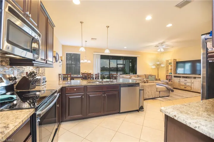 14758 Sutherland Ave 412, Naples, Florida 34119