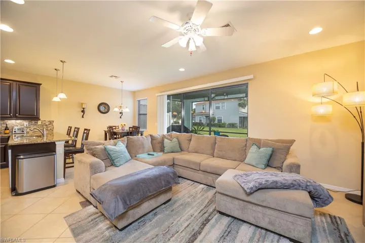 14758 Sutherland Ave 412, Naples, Florida 34119