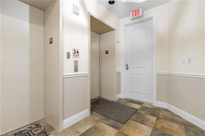 Private elevator landing