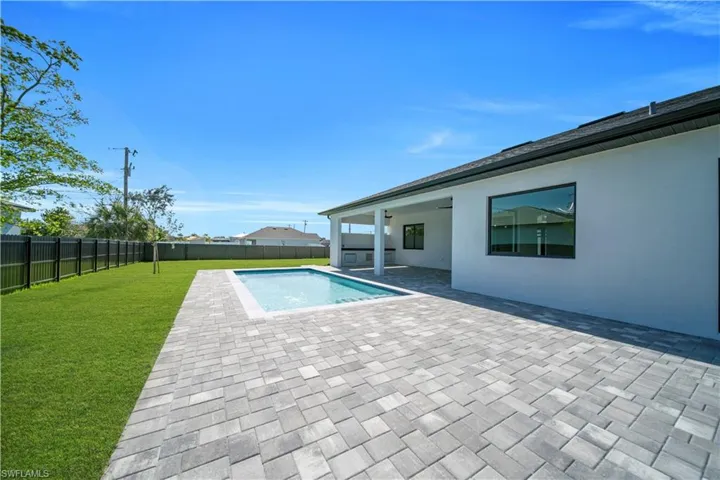 1003 Embers Pkwy W, Cape Coral, Florida 33993