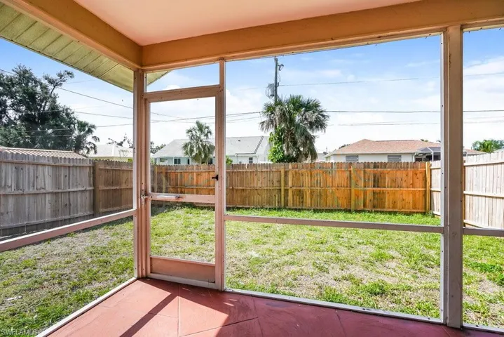 706 Sw 11th St, Cape Coral, Florida 33991