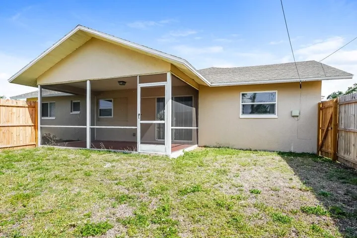 706 Sw 11th St, Cape Coral, Florida 33991