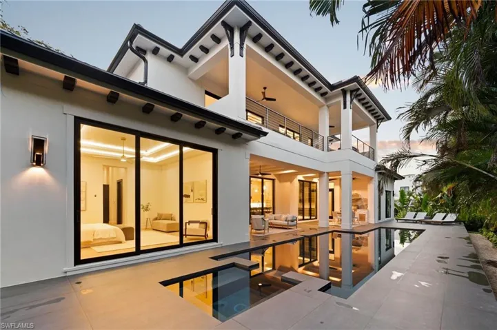 3840 Crayton Rd, Naples, Florida 34103