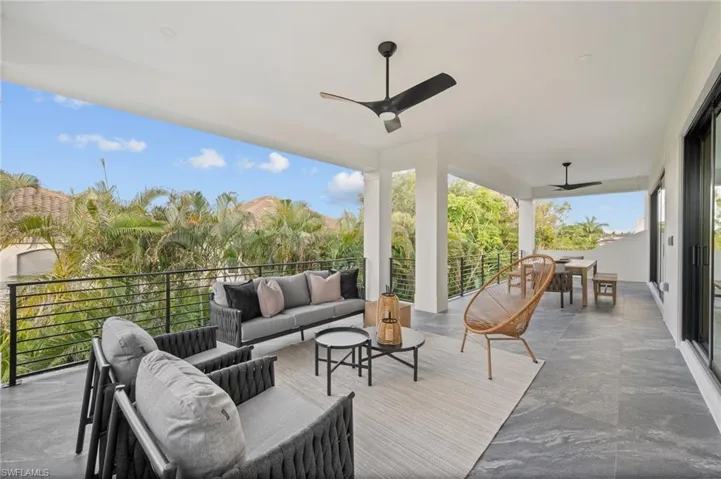 3840  CRAYTON  RD, Naples, FL 34103