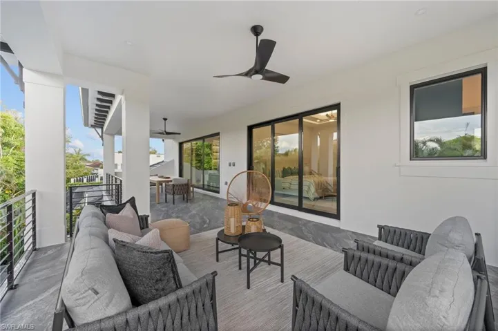 3840  CRAYTON  RD, Naples, FL 34103