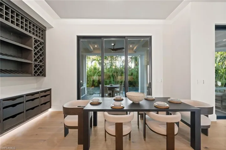 3840 Crayton Rd, Naples, Florida 34103