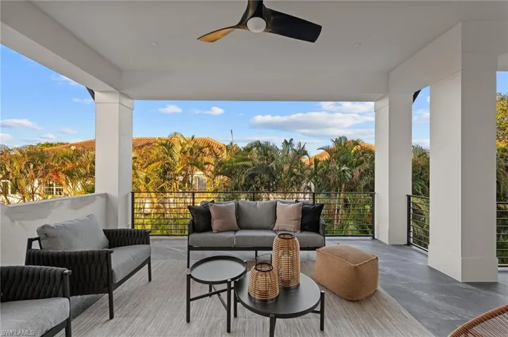 3840 Crayton Rd, Naples, Florida 34103