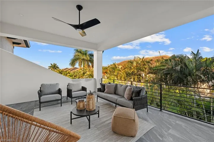 3840  CRAYTON  RD, Naples, FL 34103