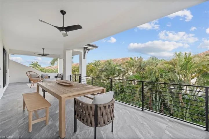 3840 Crayton Rd, Naples, Florida 34103