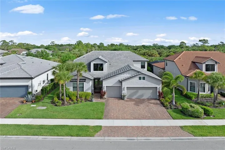 9607 Everglades Dr, Naples, Florida 34120