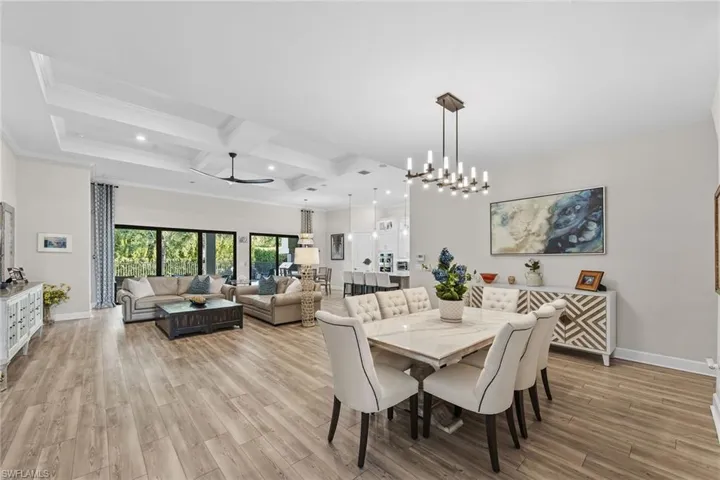 9607 Everglades Dr, Naples, Florida 34120