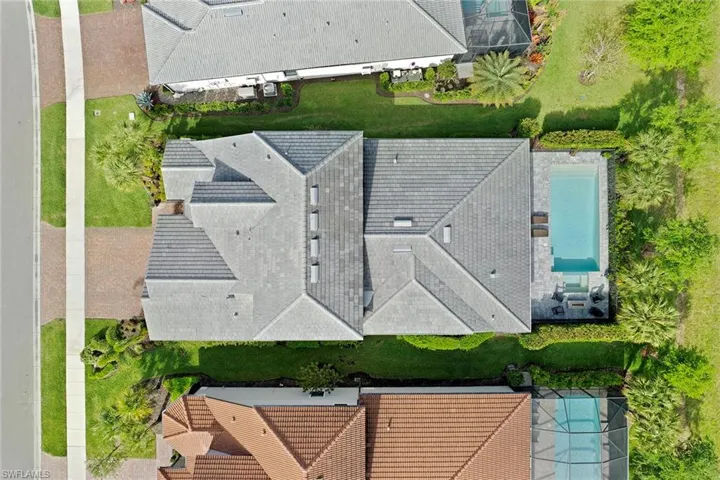 9607 Everglades Dr, Naples, Florida 34120