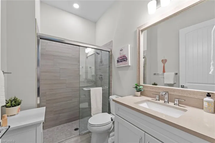 9607 Everglades Dr, Naples, Florida 34120