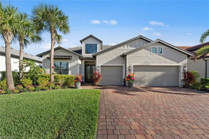 9607 Everglades Dr, Naples, Florida 34120