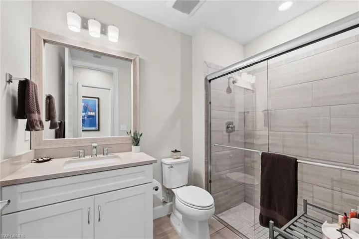 9607 Everglades Dr, Naples, Florida 34120