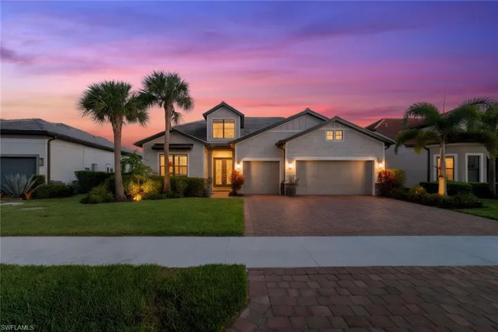 9607 Everglades Dr, Naples, Florida 34120