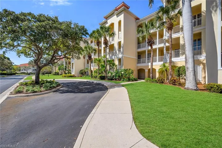 4843  Hampshire  CT, Naples, FL 34112