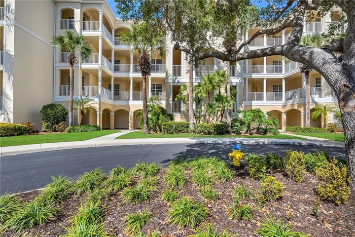 4843  Hampshire  CT, Naples, FL 34112