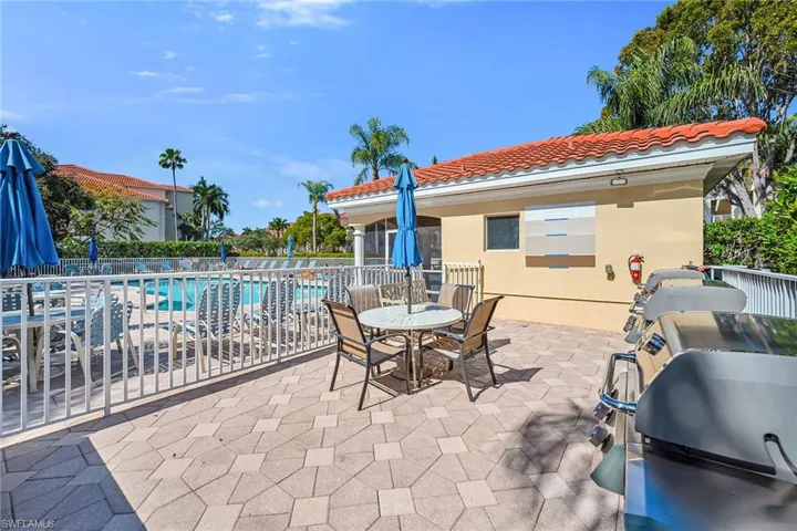 4843  Hampshire  CT, Naples, FL 34112
