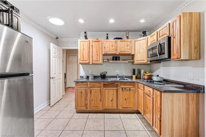 724 Pine Cone Ln, Naples Fl 34104