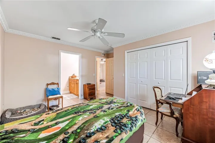 724 Pine Cone Ln, Naples Fl 34104