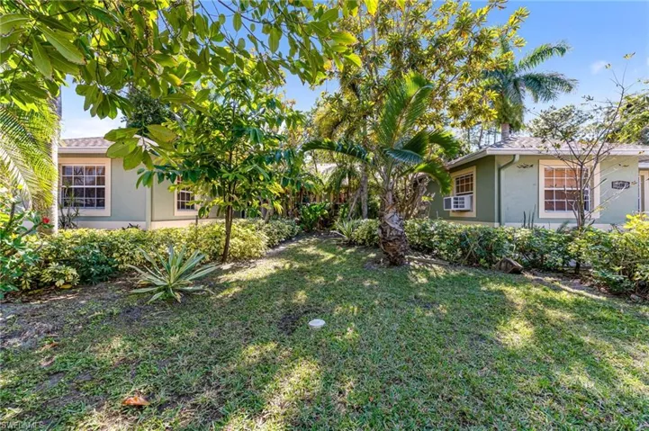 724 Pine Cone Ln, Naples Fl 34104