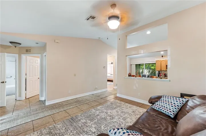 724 Pine Cone Ln, Naples Fl 34104