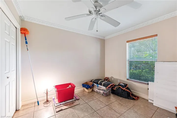 724 Pine Cone Ln, Naples Fl 34104
