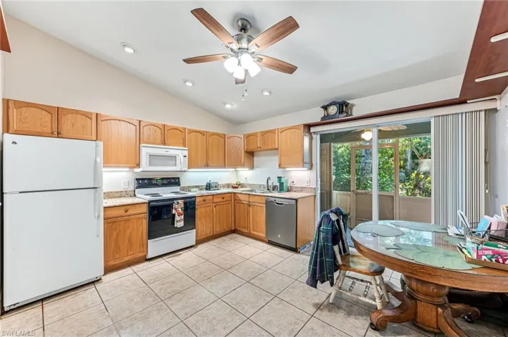 724 Pine Cone Ln, Naples Fl 34104