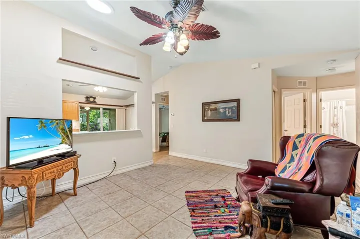 724 Pine Cone Ln, Naples Fl 34104