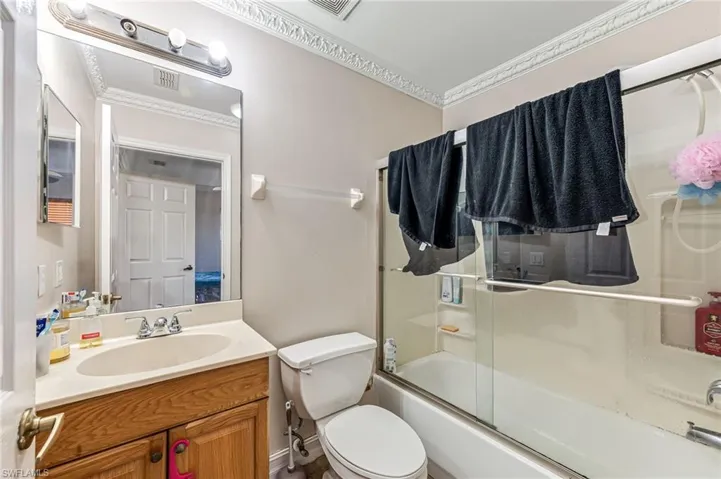 724 Pine Cone Ln, Naples Fl 34104