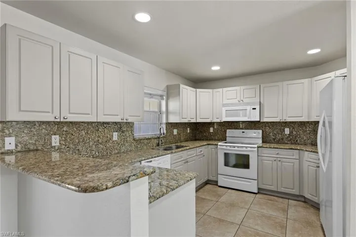 3704  33rd SW ST, Lehigh Acres, FL 33976