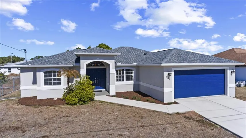 3704  33rd SW ST, Lehigh Acres, FL 33976